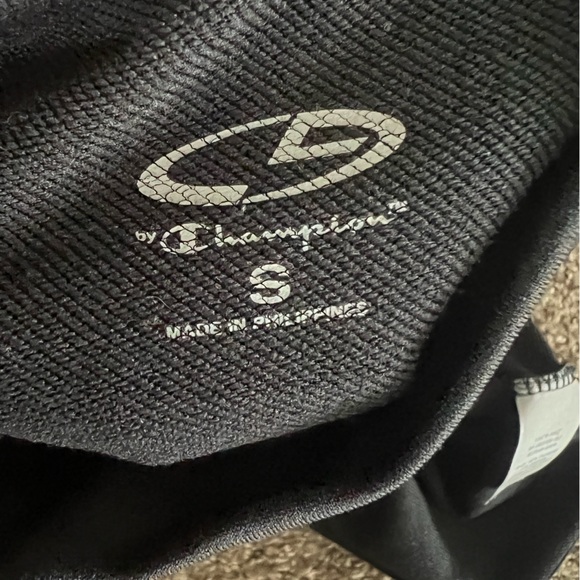 Set of 2 Champion Boys Small Long Sleeve Performance Tops - Picture 8 of 8